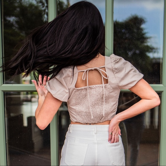 ✨Square Neck Top!- Taupe✨ - Picture 6 of 6